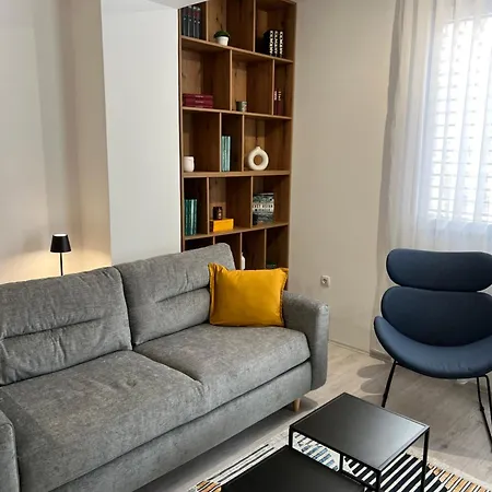 Claria Private Parking Apartment *